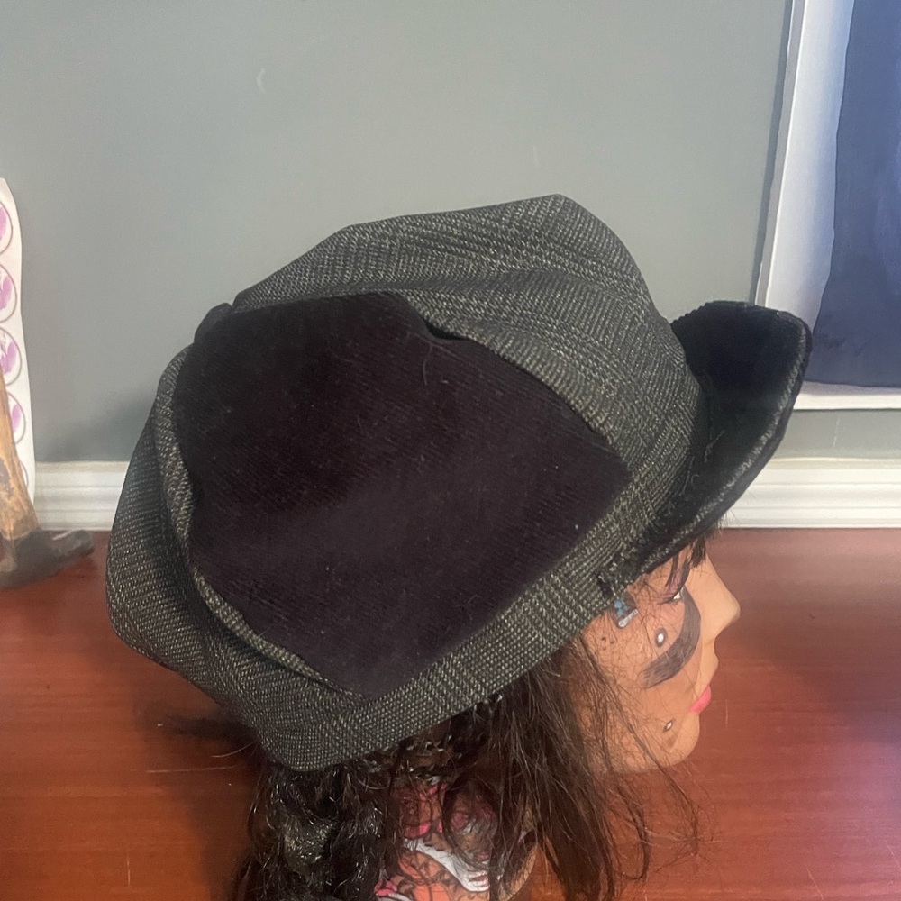 Custom made hat - Picture 4 of 6